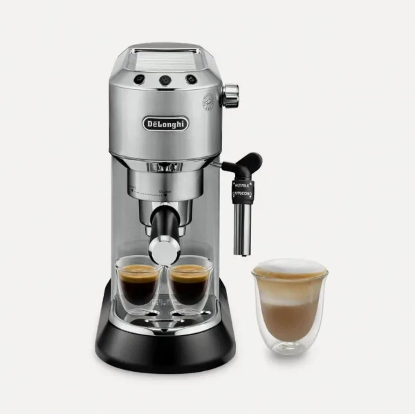 Кофеварка рожковая DeLonghi EC685.M